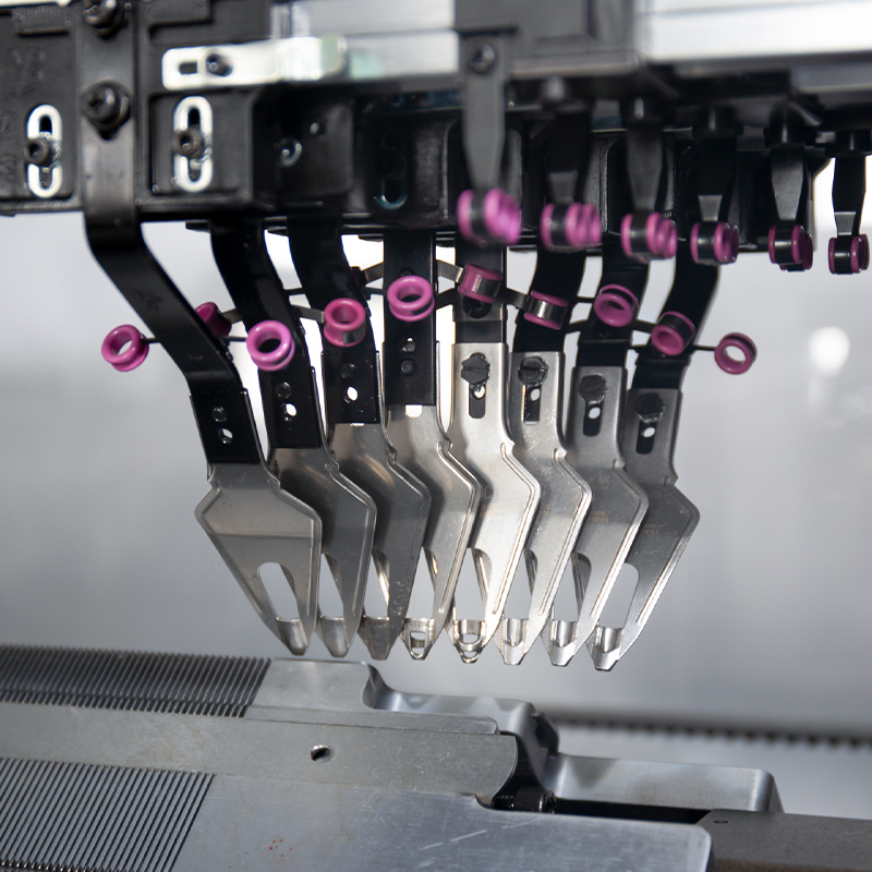 GS-SE252 12G 52-inch Economic-Double System Sweater Knitting Machine