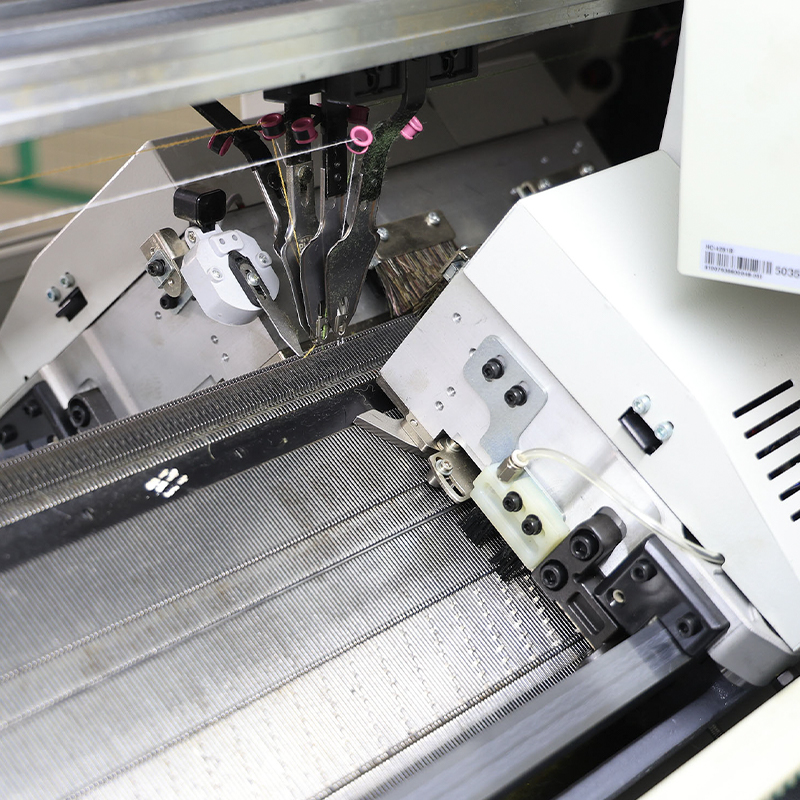 GS-SE252 12G 52-inch Economic-Double System Sweater Knitting Machine