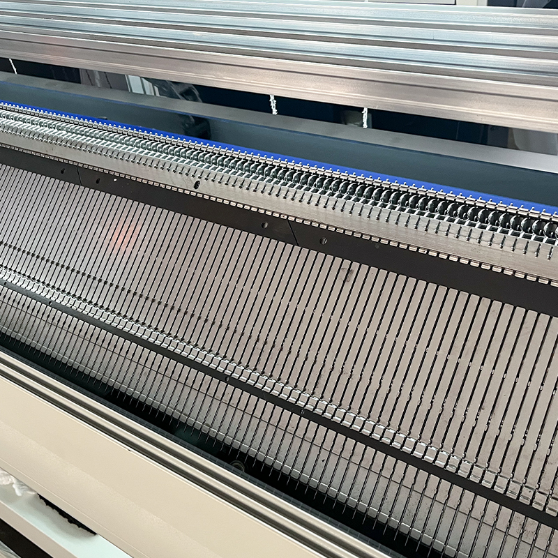 Blanket Knitting Machine-B2100、B2100(2.5G)