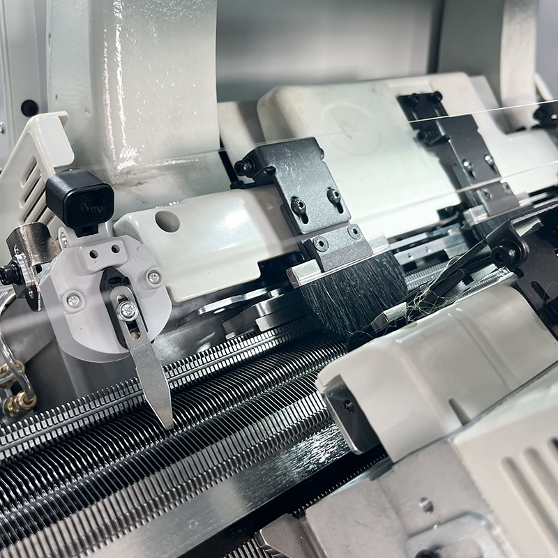 GS-C352 52-Inch Three System Full-Function Collar Knitting Machine