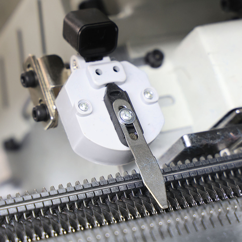 GS-SN352 52-Inch Three System Full-Function Economical Sweater Knitting Machine
