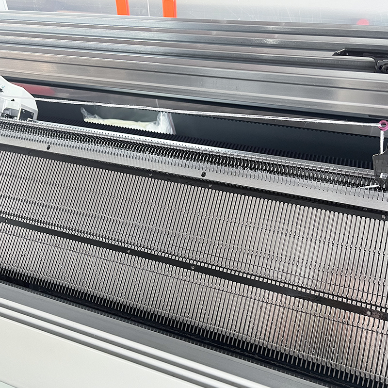 GS-S372 72-Inch Three System Sweater Knitting Machine